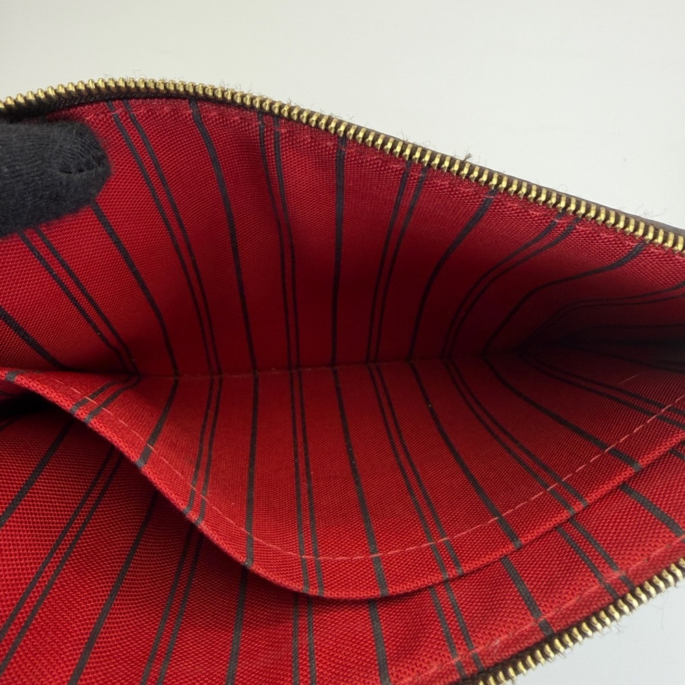 Authentic Louis Vuitton Damier Ebene Neverfull Pochette Wristlet Bag - Picture 10 of 13